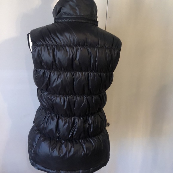 Michael Kors Women’s Quilted Vest Like New - Picture 4 of 9